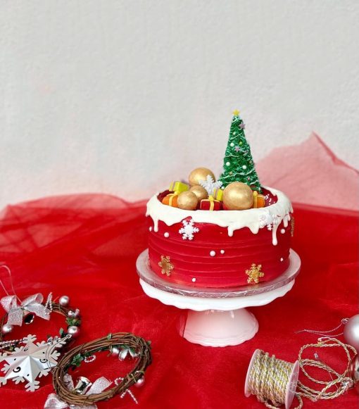 Christmas Festive Cake - Christmas Tree & Gifts